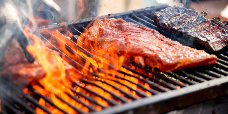 asar a la parrilla toxinas