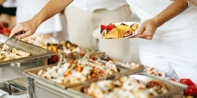 desperdicio alimentario en el buffet